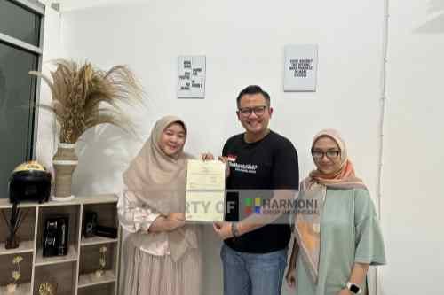 Dokumentasi serah terima sertifikat Prime East Bogor 4